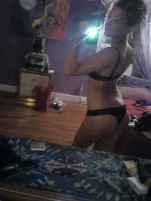 06-lost-photos-of-charming-babe