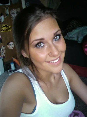 16-lost-photos-of-charming-babe