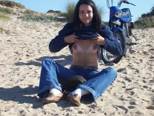 50-lost-photos-of-hairy-pussy-babe