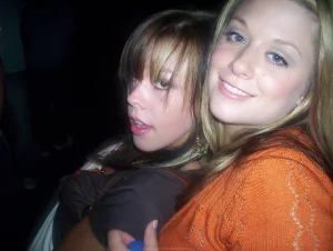 06-lovely-gf-shows-her-puffy-nipples