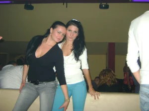 17-lustful-brunette-near-the-mirror