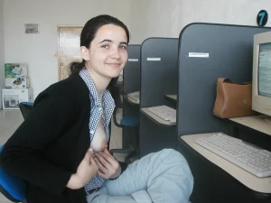 55-lustful-hairy-pussy-chick