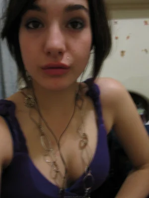 07-lustful-hairy-pussy-gf