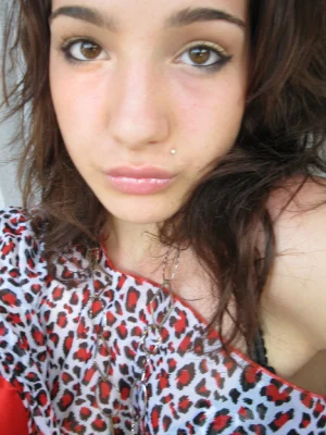 08-lustful-hairy-pussy-gf