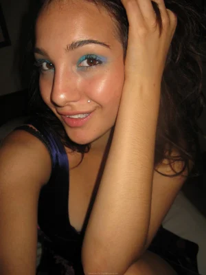 14-lustful-hairy-pussy-gf