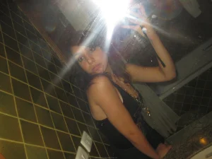 16-lustful-hairy-pussy-gf