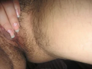 38-lustful-hairy-pussy-gf