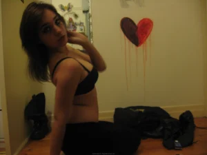 43-lustful-hairy-pussy-gf