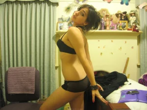 53-lustful-hairy-pussy-gf