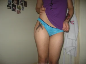 88-lustful-hairy-pussy-gf