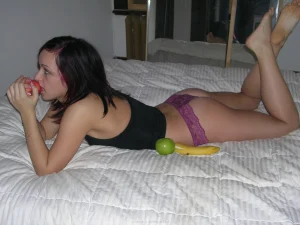 10-my-babe-loves-fruits