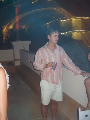 06-my-gf-corie-and-her-friends