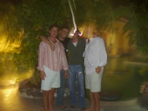 13-my-gf-corie-and-her-friends