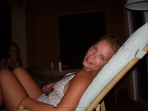 23-my-gf-corie-and-her-friends