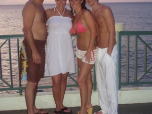 34-my-gf-corie-and-her-friends