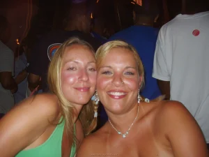 61-my-gf-corie-and-her-friends