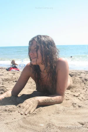 36-my-girl-loves-nudist-beach