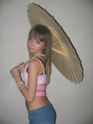 13-my-girl-loves-posing-for-me