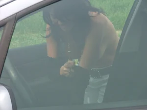 20-my-girl-prefers-public-nudity