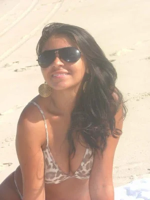 36-my-girl-prefers-public-nudity