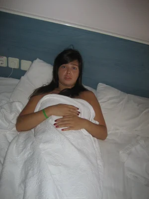 02-my-lovely-gf-on-her-bed