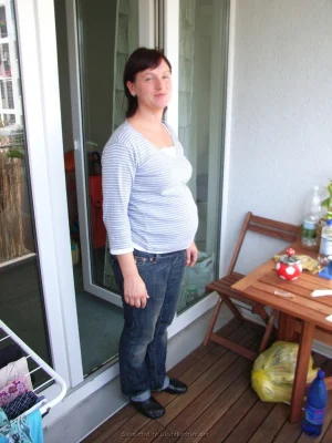 29-my-topless-wife-on-the-beach