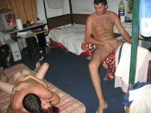 03-one-chick-three-dick