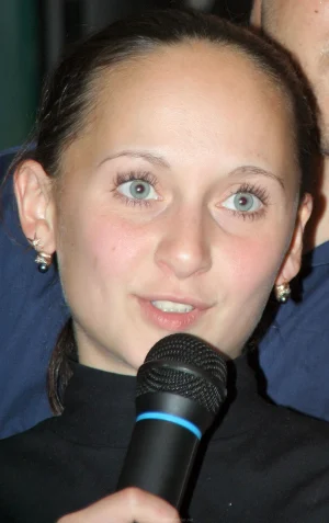 33-russian-girlfriend-posing-nude