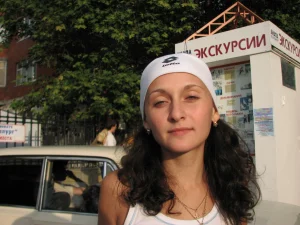 42-russian-girlfriend-posing-nude