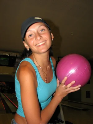 69-russian-girlfriend-posing-nude