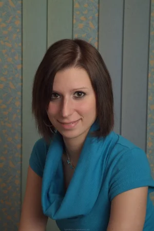 03-sexy-breasted-chick