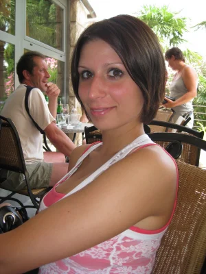 05-sexy-breasted-chick