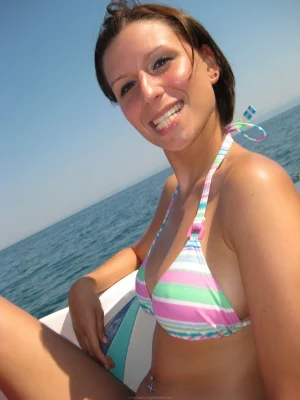 08-sexy-breasted-chick