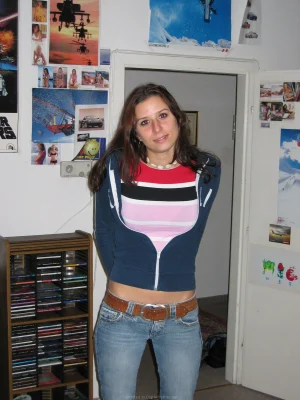 19-sexy-breasted-chick