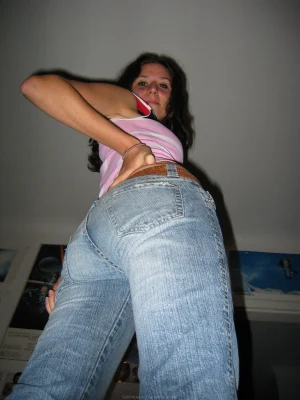 22-sexy-breasted-chick