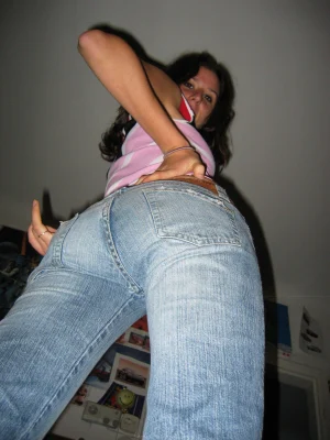 23-sexy-breasted-chick