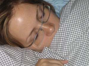 05-sexy-gf-shows-her-nipples