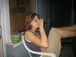 11-sexy-gf-shows-her-nipples