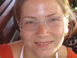 38-sexy-gf-shows-her-nipples