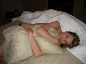 03-sexy-shaved-pussy-gf