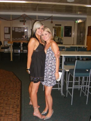 05-sweet-brunette-in-bath