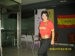 54-sweet-gf-making-photos-of-herself