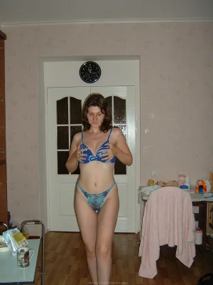 16-sweet-gf-shows-herself