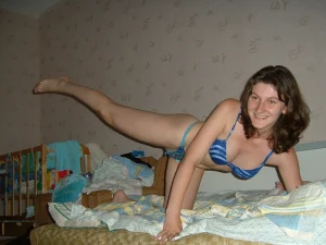 20-sweet-gf-shows-herself