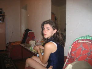 73-sweet-gf-shows-herself