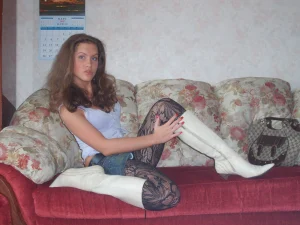 12-sweet-nude-lovely-girlfriend