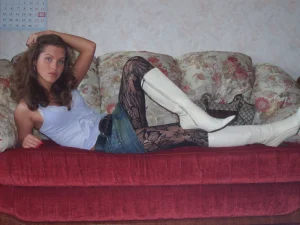 13-sweet-nude-lovely-girlfriend