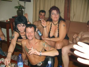32-swingers-party