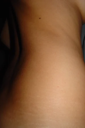 29-teen-loves-doing-self-shots