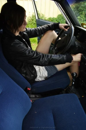 01-tiny-babe-near-car